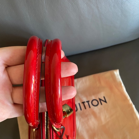 Louis Vuitton Alma BB - Picture 5 of 13